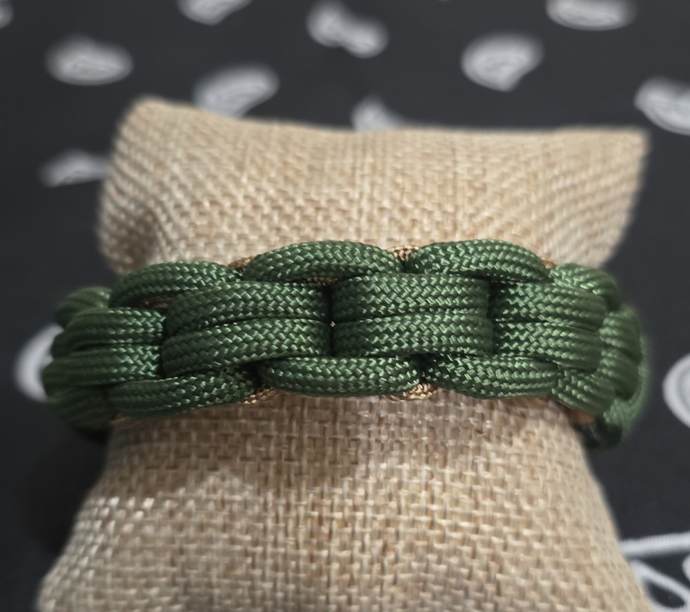Paracord Bracelet Green/Tan w/ Black Shackle Buckle Clasp, Adjustable, 1 Pack