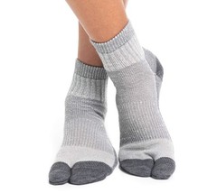 V-Toe Big Flip-Flop Socks Tabi Split Toe Wool Men & Women Large, Ligh Gray