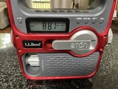 Eton Solarlink FR 360 LLBEAN Self Powered Digital AM/FM/NOAA Radio
