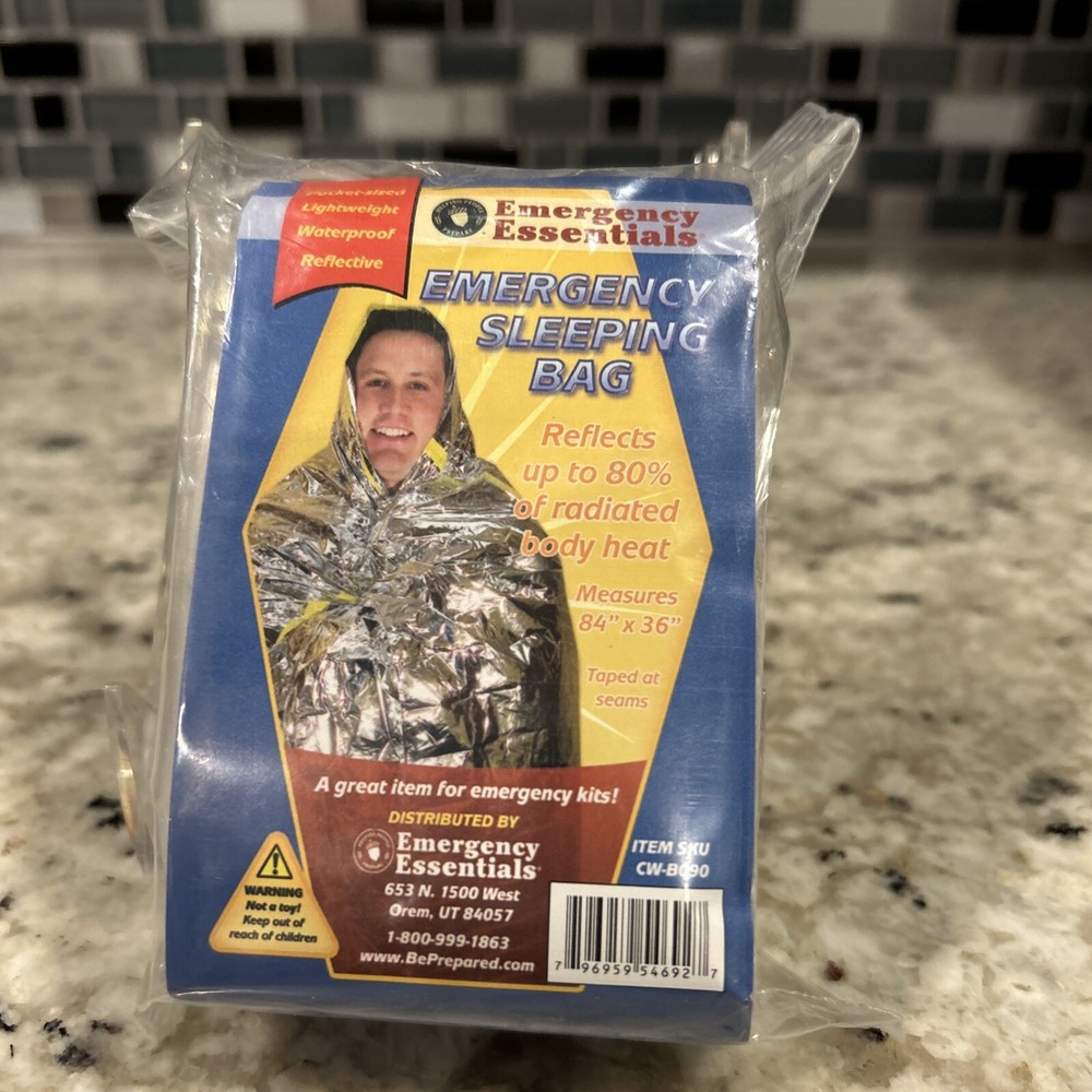 Emergency Essential Emergency SLEEPING BAG 36″ X 84″- WATERPROOF MYLAR