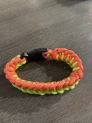 Paracord Survival Bracelet ( Large ) W/ 1/2 Buckle