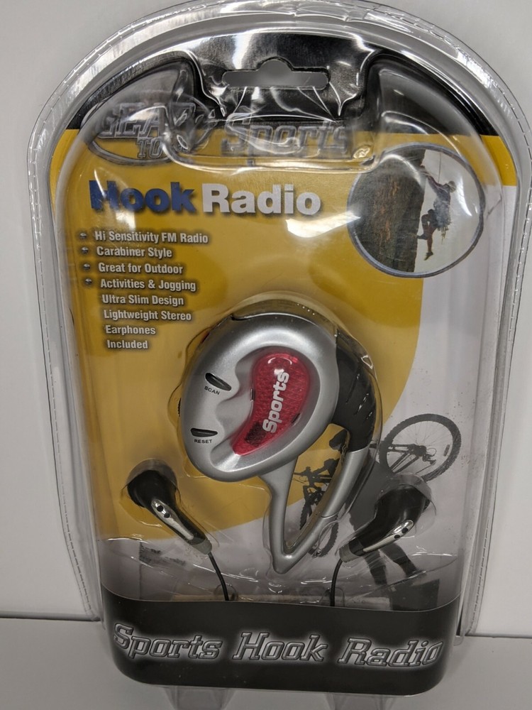 Gear To Go Sports Hook Radio Carabiner Style Hi-Sensitivity FM Radio Age 5+