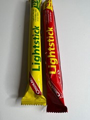 Coughlans 12 hour Glowsticks 2 pack YELLOW & RED Great For Halloween/Party