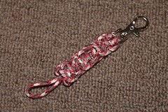 New Paracord Keychain with lobster claw clip – red camo