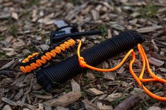 Coghlan’s Nylon Paracord Black Survival Rope 550-lbs Break Strength 50-ft