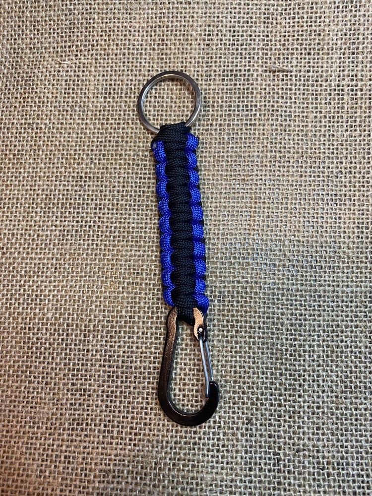 Versatile Paracord Keychain with Durable Carabiner