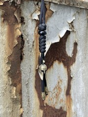 550 Paracord Knife Lanyard/black with bead spartan helmet TM
