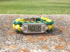 Green Bay Packers Paracord Bracelet w/ NFL Dog Tag and Metal Buckle. AWESOME!!!