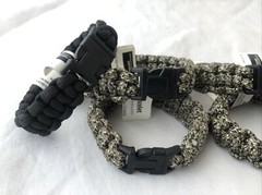 Lot of 6 Deluxe Survival Paracord Bracelets w/ Buckle – 4 Camo & 2 Black – 9″