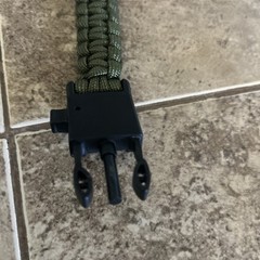 Paracord Survival Hiking Bracelet Compass, Blade edge, Emergency Whistle #914A