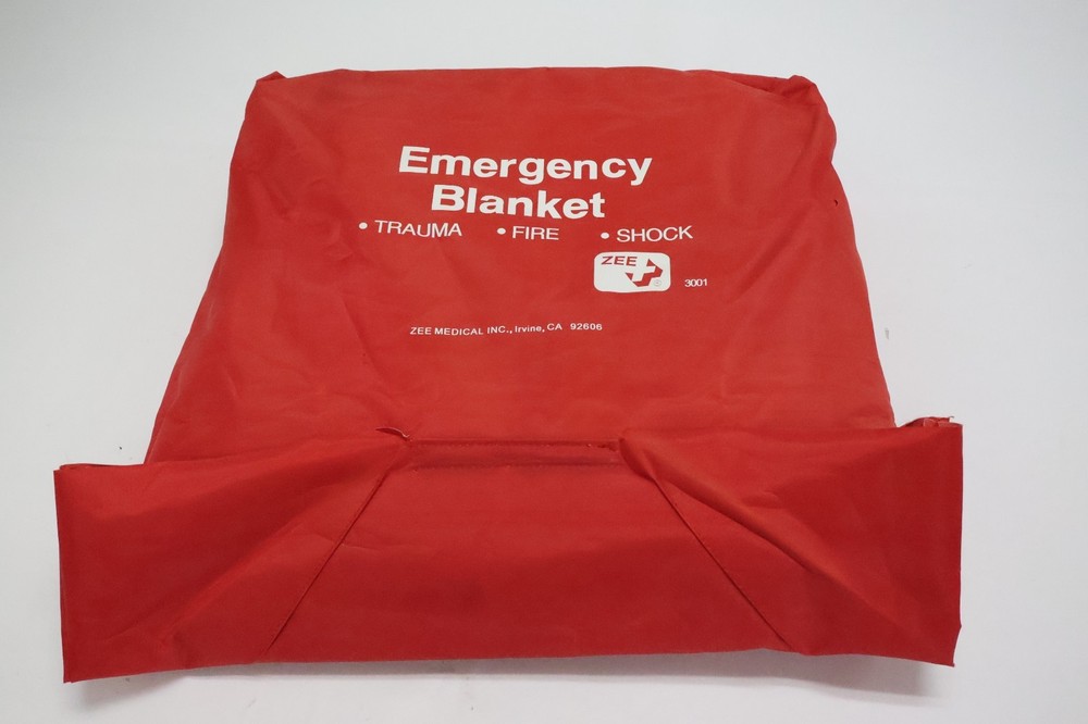 Zee Medical Inc. Emergency Blanket 3001 Trauma Fire Shock with Red Carry Bag
