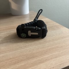 Survival Multifunctional Paracord Bracelet with Compass Fire Starter and Whistle