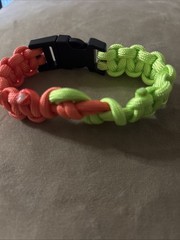 PARACORD 550 (7) STRAND, ORANGE AND GREEN SMALL (7 1/4) SMALL LADIES SIZE .