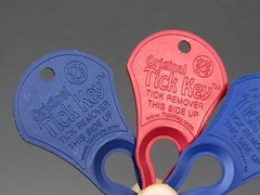 Lot of 3 Original TICK KEY Tick Removal Device Kids Adults Pets Blue & Red CSEA