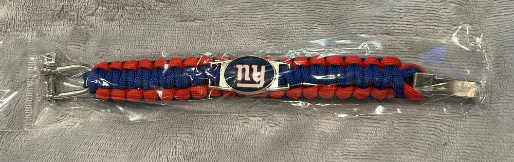 New York Giants Paracord Survival Bracelet 9 Inch Sturdy Alloy Closure