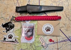 Ultimate Stakeholder Prepping SURVIVAL KIT Knife, TACNAV, Paracord, Handcuff Key