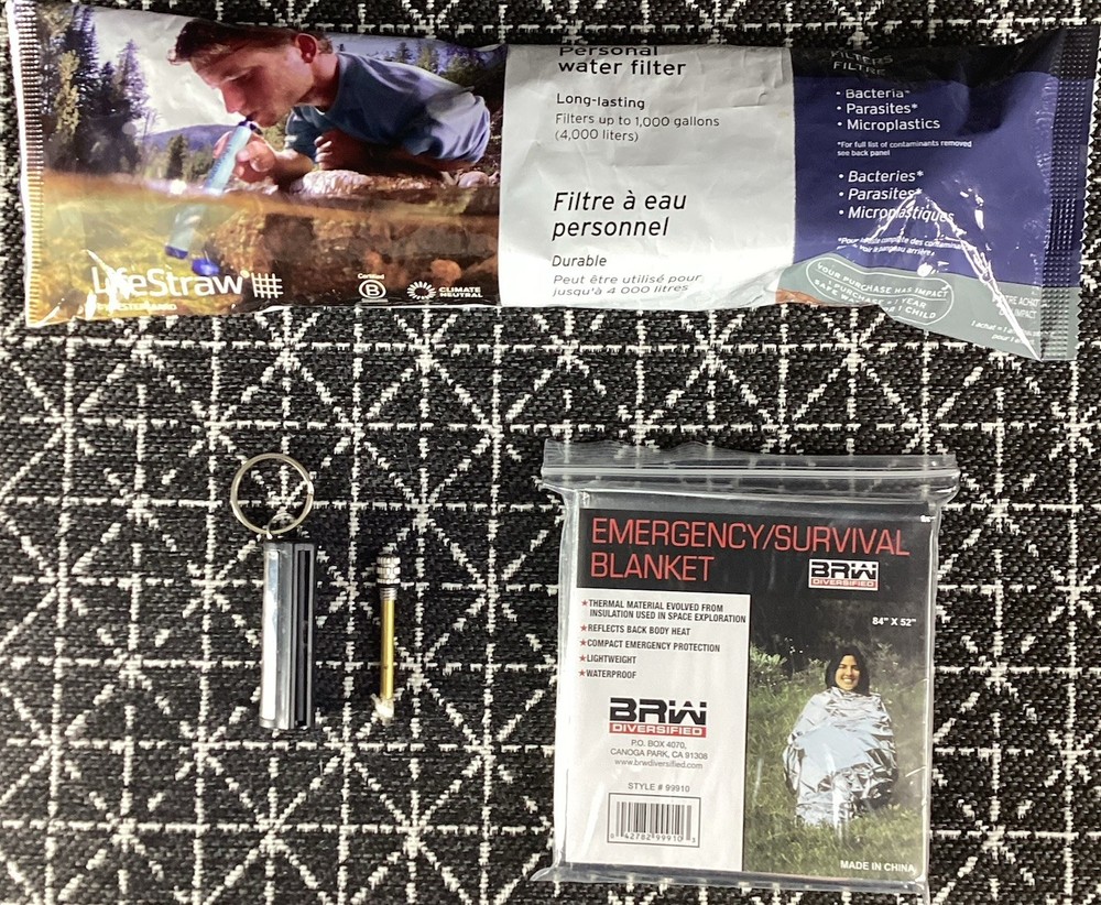Outdoor Survival Bundle-LifeStraw Filter+BRWThermal Blanket+Fire StarterKeychain