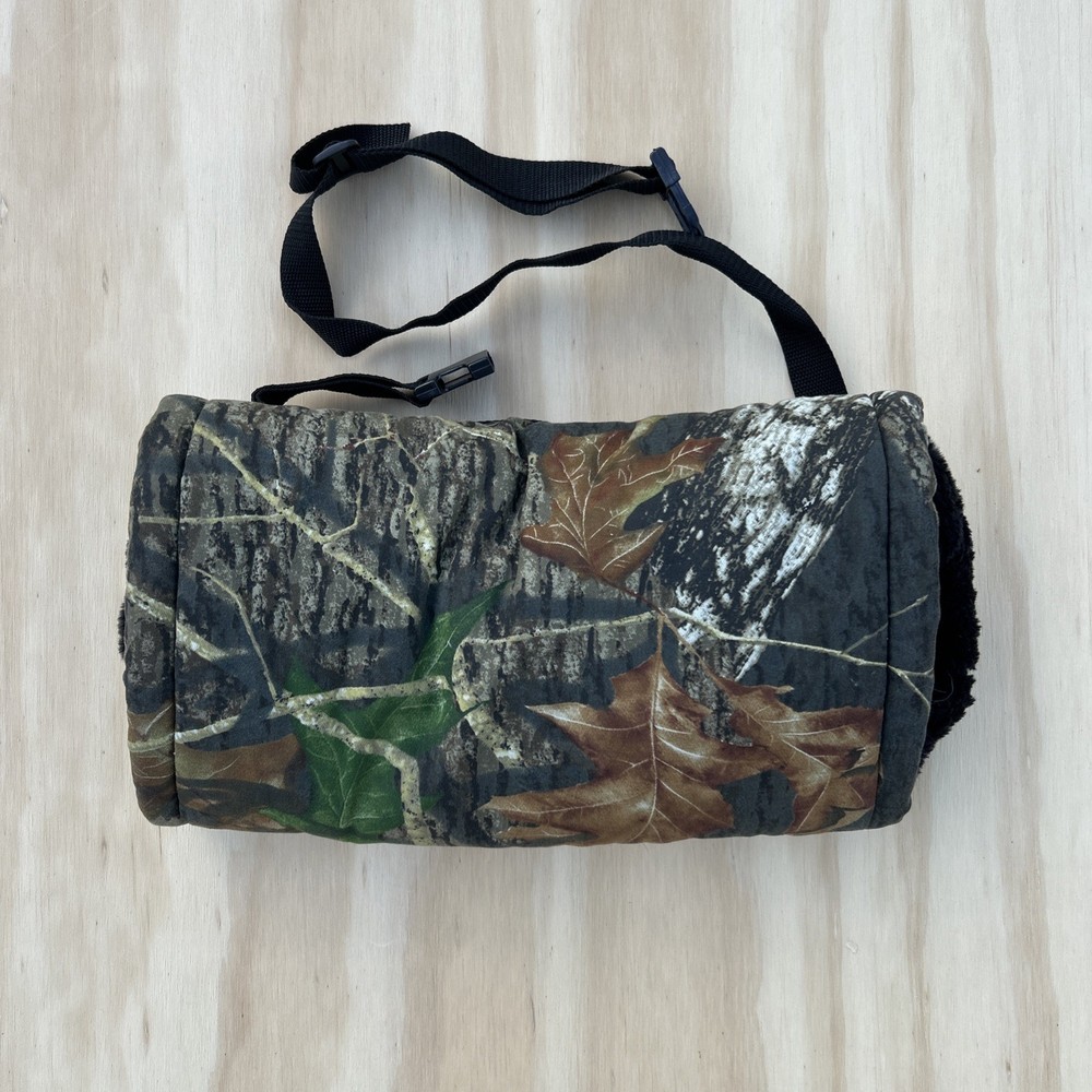 VTG Icebreaker Blaze Brown Green Camo Camoflauge Hunting Fleece Lined Handwarmer