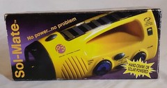 Sol-Mate Hand Crank Emergency Flashlight AM FM Radio