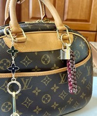 Paracord Braided Crown Sinnet Keychain Bag Charm W/ Clasp, Lock & Key Set Brown