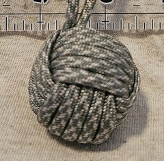 550 Paracord 1″ Pinball Monkey’s Fist 5″ Long, Key Fob/Chain Lanyard