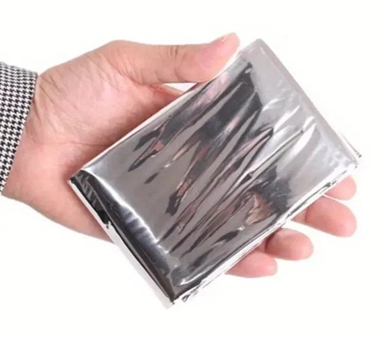 5 Emergency Thermal Blanket Survival Heat Reflective 82″X52″ Waterproof Silver