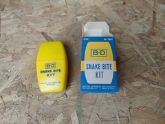 B & D Snake bite kit, must have apocalypse item, new old stock, free shipping