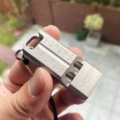 EDC TC4 Titanium Lightweight Keychain Safe Whistle Outdoor Survival Whistle Tool