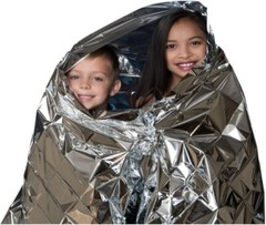 Rescue Guard Emergency Thermal Blankets 84″ x 54″ Waterproof & Windproof, 10pcs