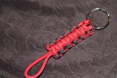 New Paracord Keychain – Black widow, red #R14