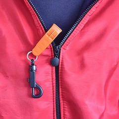 5pcs Outdoor Survival Whistle Portable Plastic Whistle Camping Travel Accessory