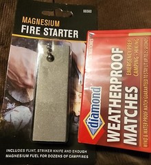 Magnesium WATERPROOF Flint Fire Starter Striker Camping 🔥+ Weatherproof Matches