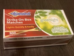 DIAMOND STRIKE ON BOX LARGE WOODEN KITCHEN MATCHES GREENLIGHT 3-6-9-12 PACK BULK