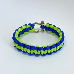 Paracord bracelet. Brass Shackle w/Screw Pin. Blue and Green. Made in US.