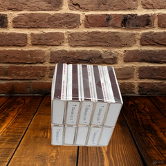 Diamond Strike-On-Box Kitchen Matches – 320 Count Small Wooden Matchsticks