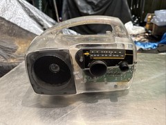 Freeplay Plus Self Powered AM/FM Radio Solar Power Emergency Wind Up Crank *read
