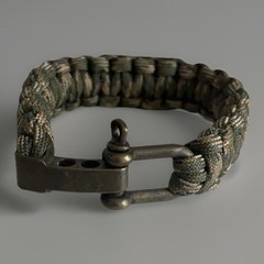 Tactical Paracord Camp Bracelet. High Quality Material. Bronze Hardware. USA