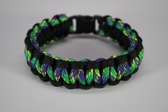 550 Paracord Survival Bracelet Cobra Black/Plum Crazy «Made in the USA»