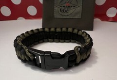 Lot Amerex Defense Army Green Paracord Emergency Survival Bracelet Phone Holder