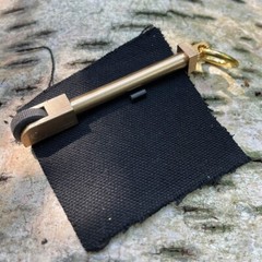 Lightweight Brass Striker Flint Wheel Fire Stater | Inc: x2 Char Cloth x1 Flint