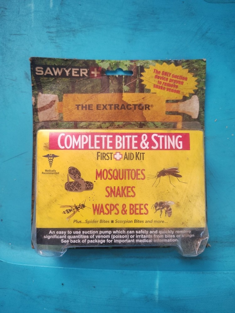 Sawyer The Extractor Complete Bite & Sting First Aid Kit
