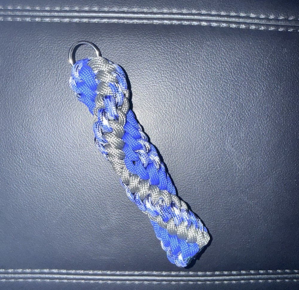 Paracord Keychain custom multicolor keychain