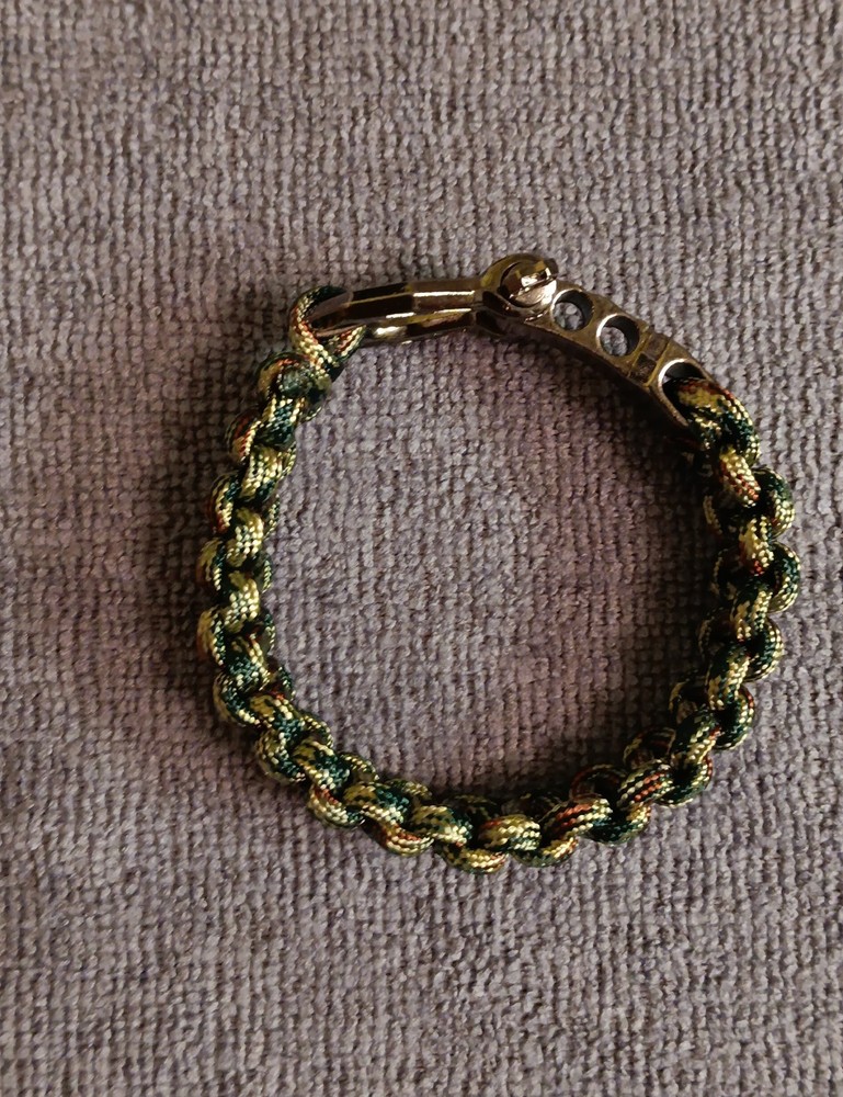 550 Paracord Bracelet, Adjustable Metal Shackles, Handmade, 7′ 550 lb Paracord