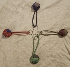 Decorative Nautical Ball Monkey’s Fist Color Changing 550 Paracord, 5″ Keyring