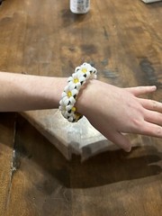 Handmade Daisy Bracelet Paracord 9” Long