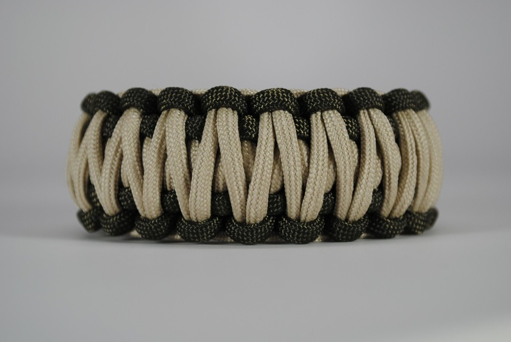 550 Paracord Survival Bracelet King Cobra OD Green/Desert Sand «Made in the USA»