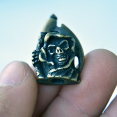 EDC Grim Reaper Brass Lanyard Bead Pendant Parachute Cord Knife Tool Zipper Pull