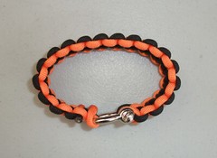 Custom 550 Paracord Fashion Bracelet – Color: Orange – Black Reversible