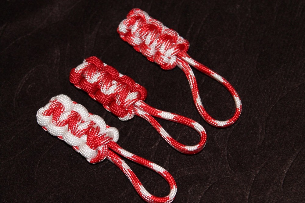 paracord zipper pull – strawberry fields, red, white
