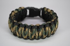 550 Paracord Survival Bracelet King Cobra Black/Woodland Camo «Made in the USA»